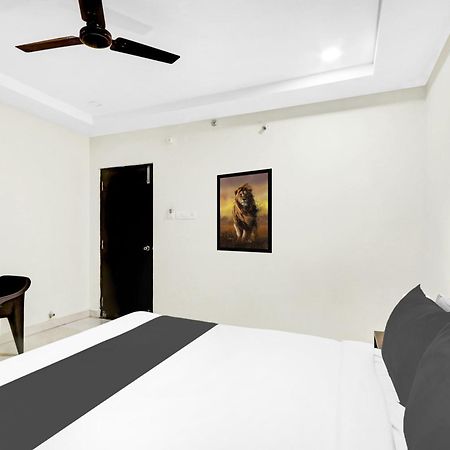 فندق Super Townhouse Daba Garden Road فيساخاباتنام المظهر الخارجي الصورة