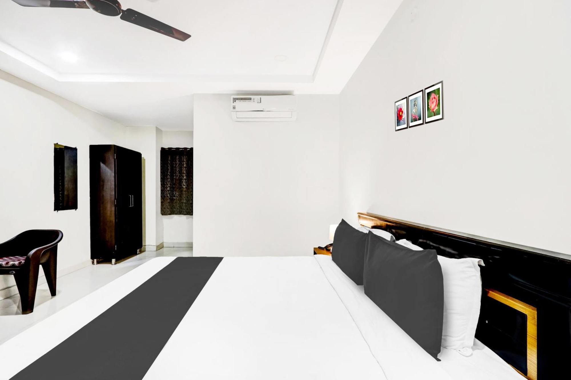 فندق Super Townhouse Daba Garden Road فيساخاباتنام المظهر الخارجي الصورة