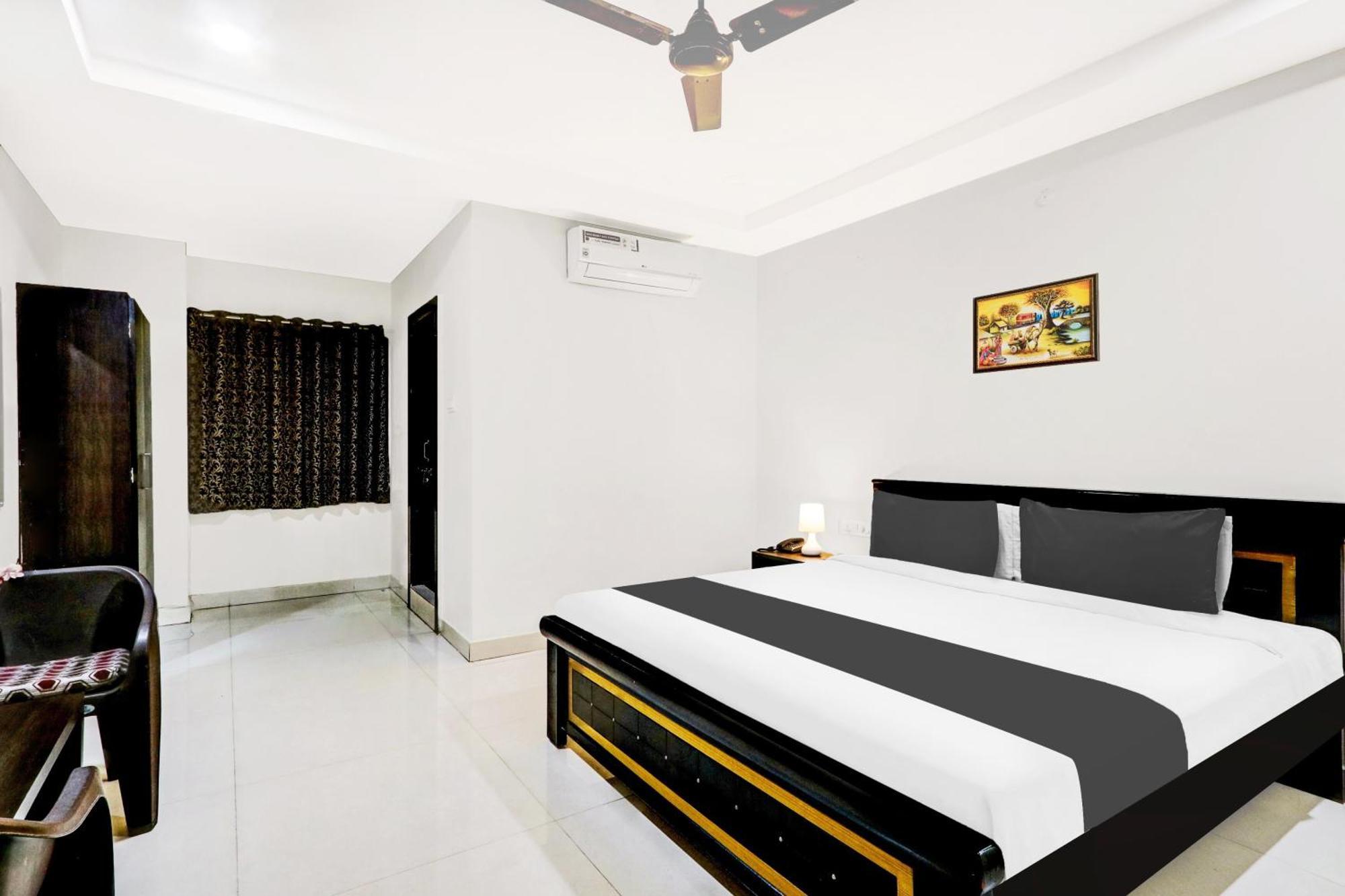 فندق Super Townhouse Daba Garden Road فيساخاباتنام المظهر الخارجي الصورة